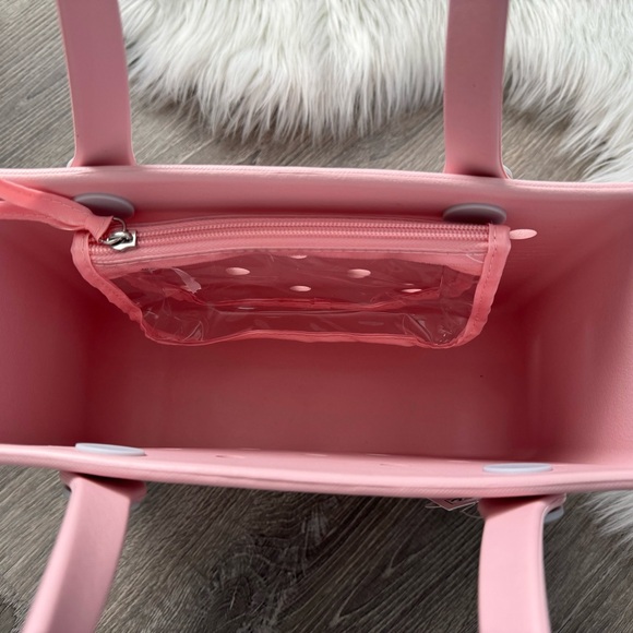 🍓NWT Bitty BOGG® BAG - Strawberry Milkshake - Picture 12 of 12